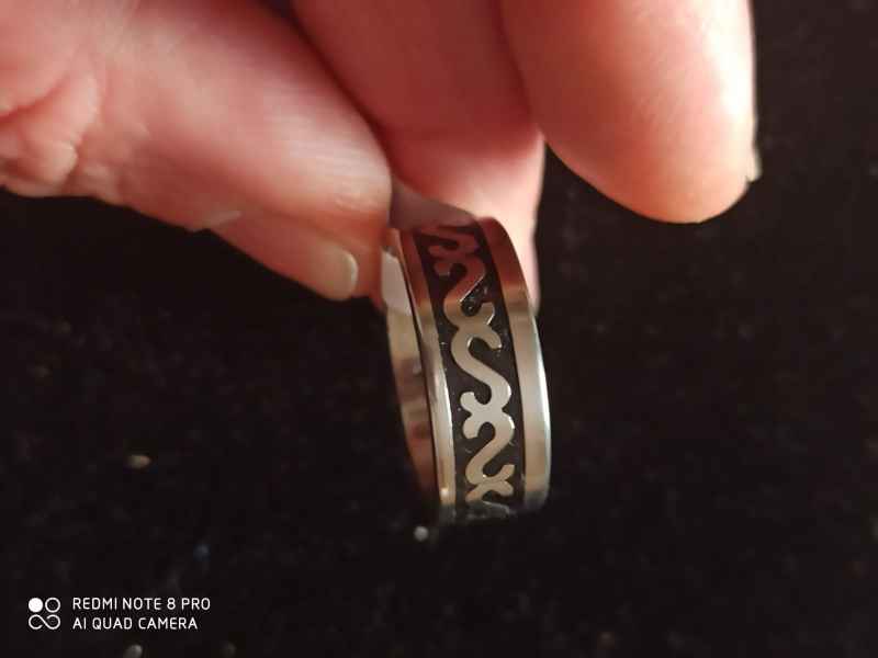 Anello in acciaio inossidabile 8€