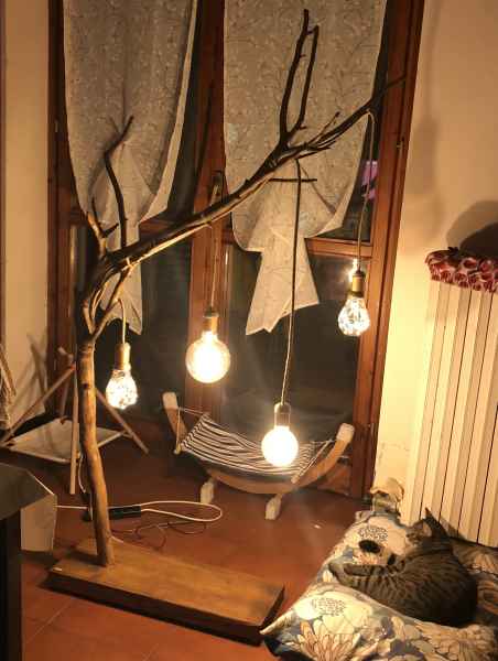 Lampada da terra design in legno 4 luci